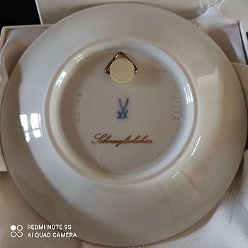 マイセン　壁掛けプレート　絵皿　ハナ№8 Amazon.co.jp: マイセン 壁掛けプレート 絵皿 ハナ№8 : ホーム＆キッチン